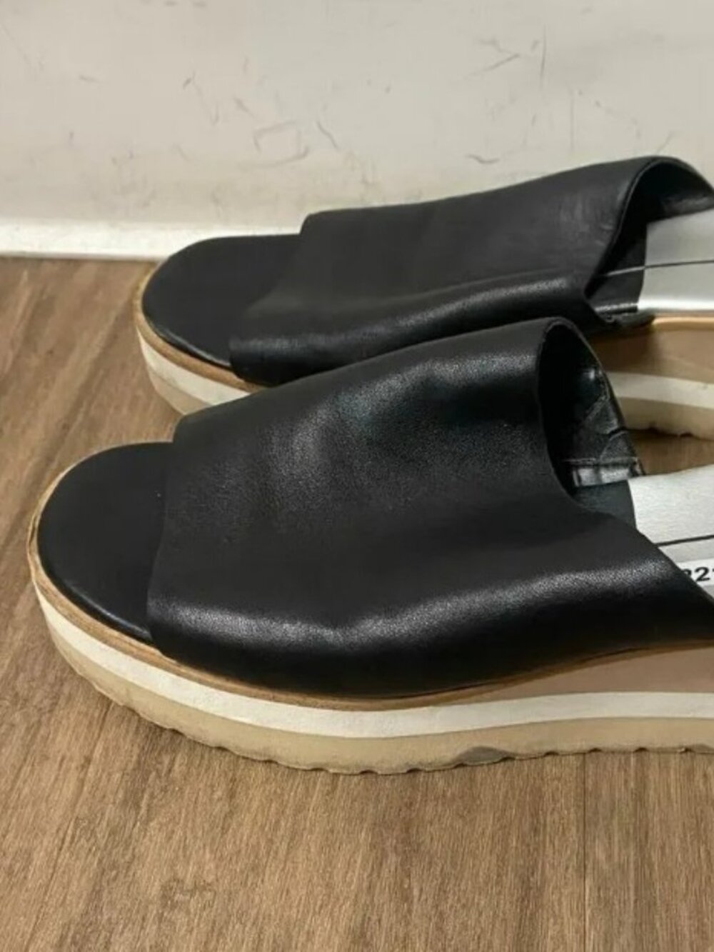 Women's Dolce Vita Black Slides Wedge Size 9